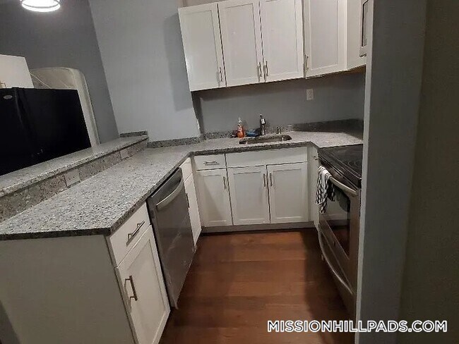 Foto del edificio - 846 Huntington Ave