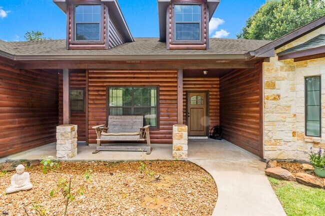 Building Photo - 2345 Apache Dr