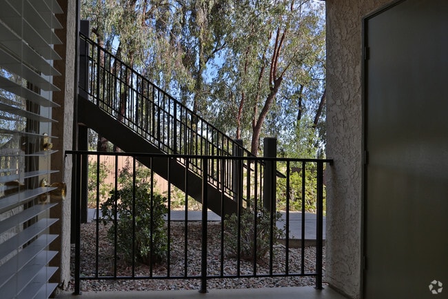 Building Photo - Pinecrest Apartments