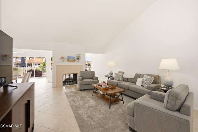 Building Photo - 2379 Leeward Cir