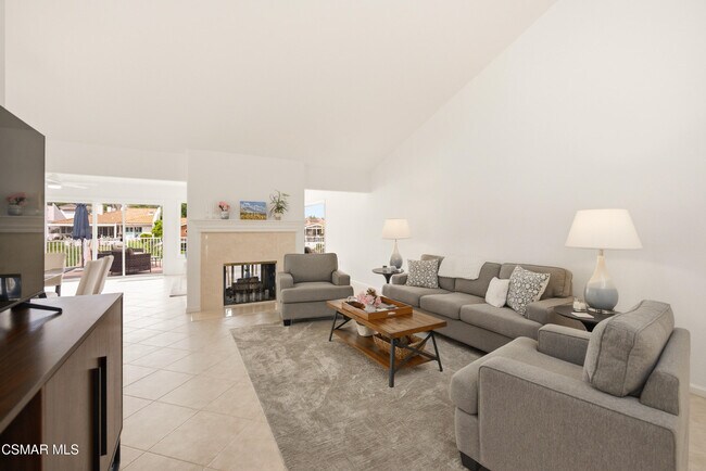Foto del edificio - 2379 Leeward Cir