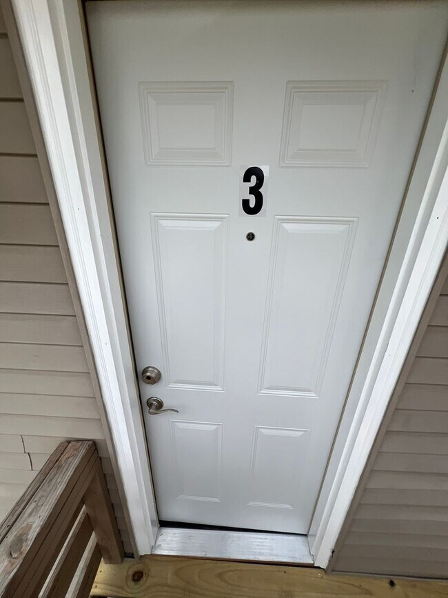 Foto del edificio - 3 bedroom apartment-NW Ames close to Sawyer Elementary-no pet fees