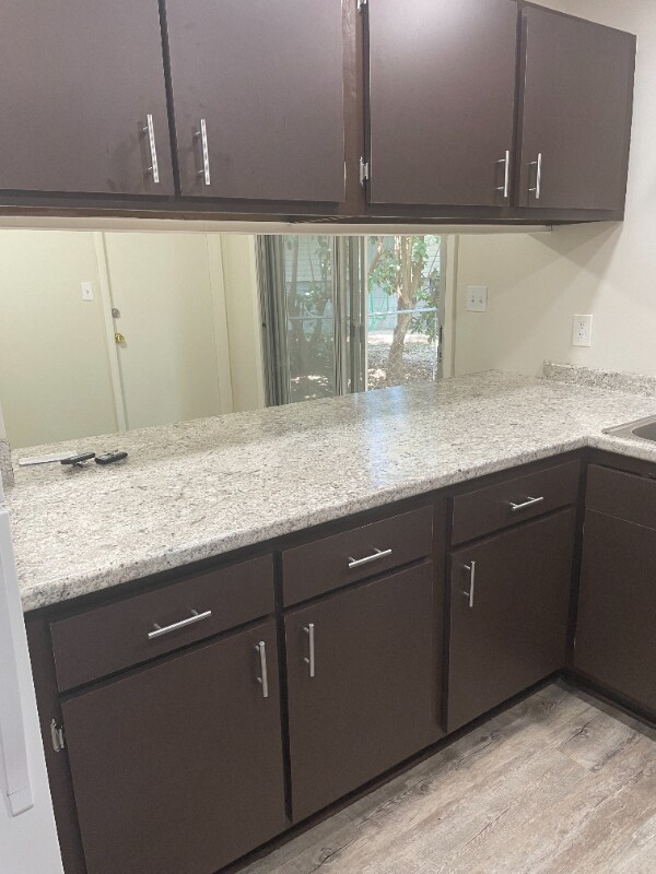 Foto del edificio - 263 S Villas Ct