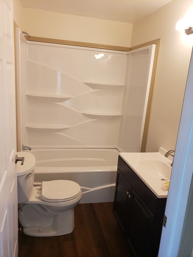 Foto principal - 346 Blackburn Ave