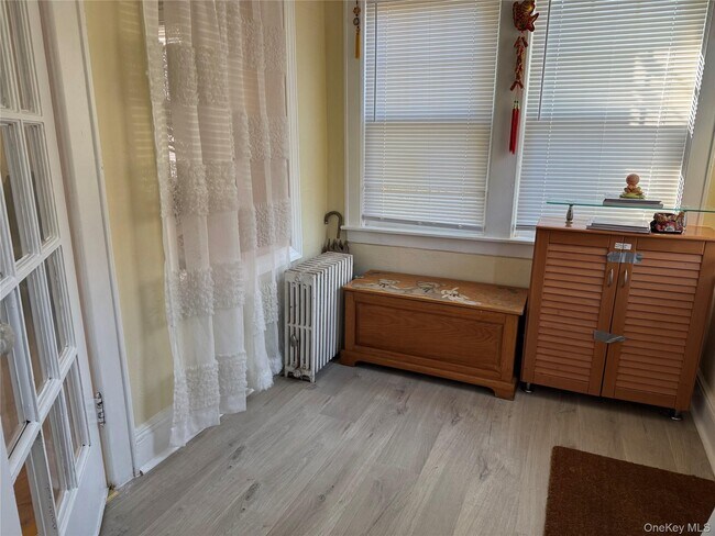 Foto del edificio - 26 Parkside Dr