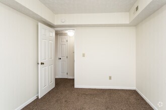 2BR, 1BA - 868-989 SF - Olentangy Village