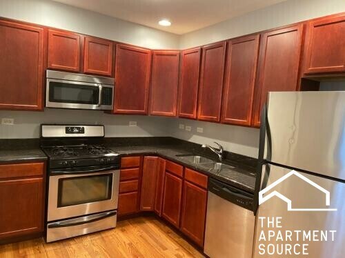 Foto del edificio - 2708 W Arthur Ave