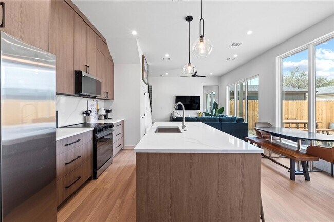 Foto del edificio - 506 Krebs Ln