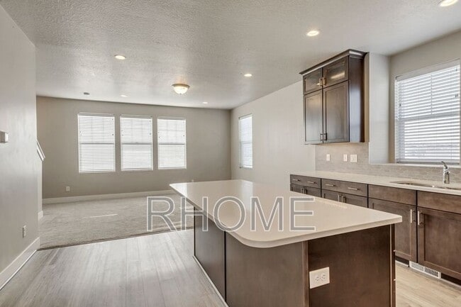 Building Photo - 7852 S 5440 W