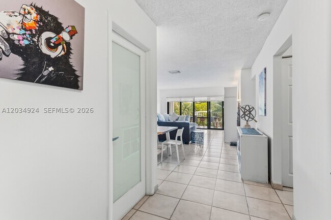Building Photo - 575 Crandon Blvd