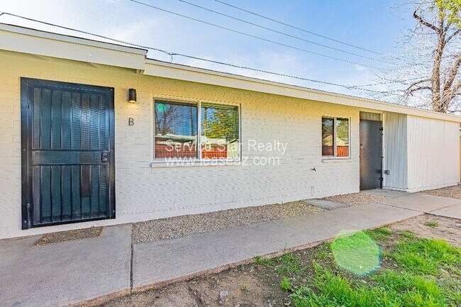 Building Photo - 4142 N 9th Ave