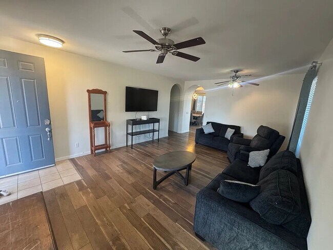 Foto del edificio - 13998 Old Mill Ln
