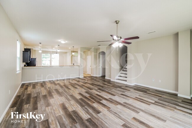 Foto del edificio - 3310 Hidden Meadows Ct