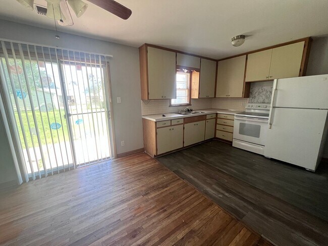 Foto del edificio - 3 Bedroom / 1 Bath House
