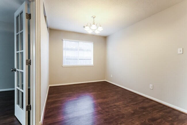 Foto del edificio - 28906 Loddington St