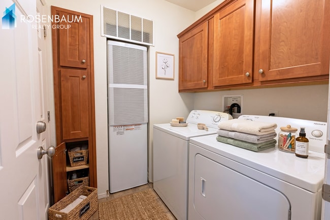 Building Photo - Beautiful 3-beds, 2-baths home in Vista Del Lago neighborhood of Prescott!