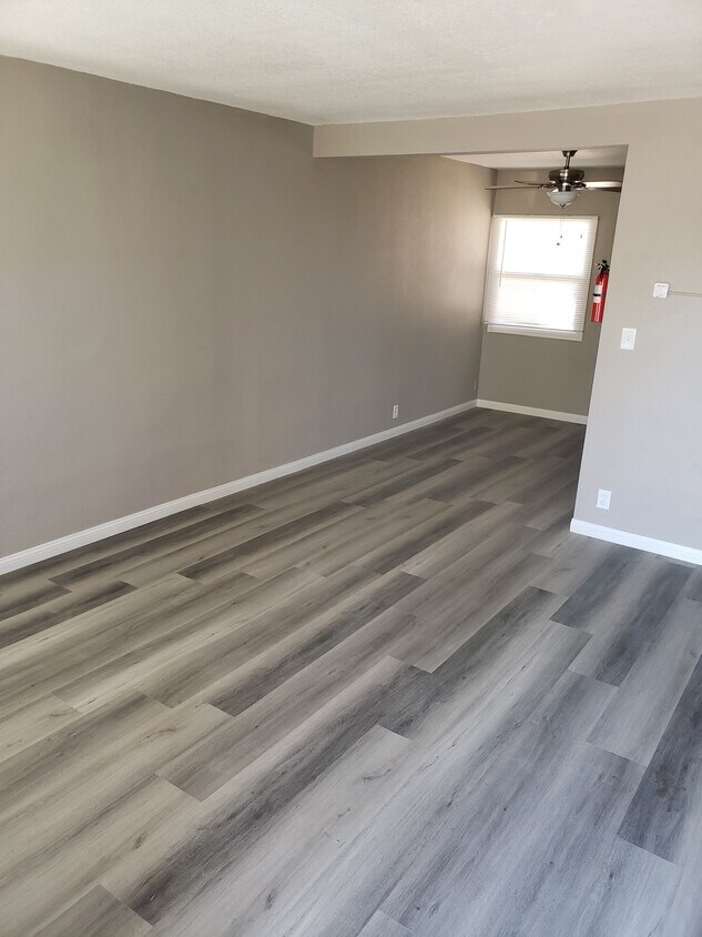 Foto principal - 301 Sandora St