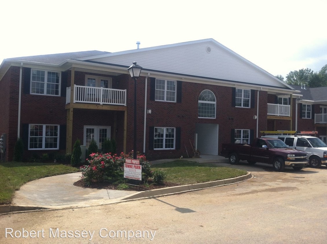 Primary Photo - 12504 Townepark Way
