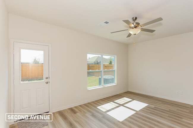 Building Photo - 9617 Teton Vista DR