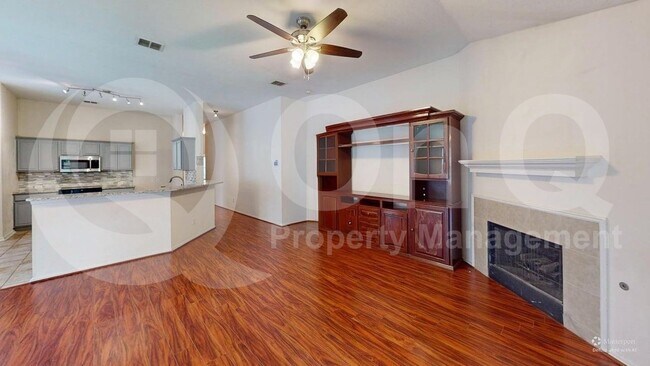 Foto del edificio - 11813 Ponderosa Pine Dr
