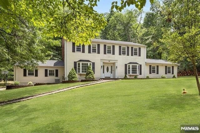 Foto del edificio - 68 Briarwood Ave