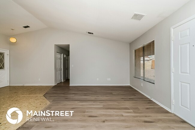 Building Photo - 1659 Oakhaven Pl