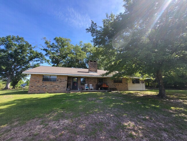 Building Photo - 5890 Goat Hill Rd