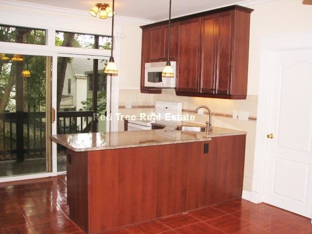 Photo - 7 Delaware Pl Apartments