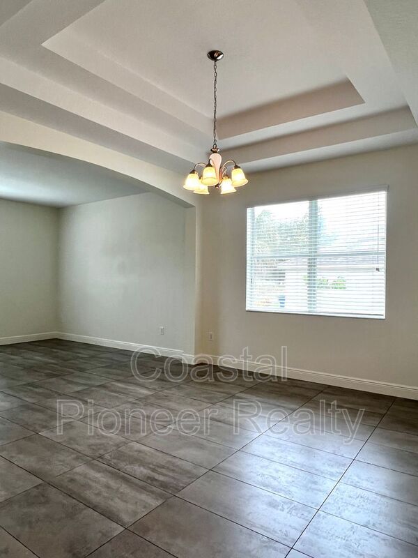 Building Photo - 10310 Holland Rd