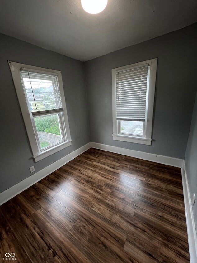 Foto principal - 1431 E New York St