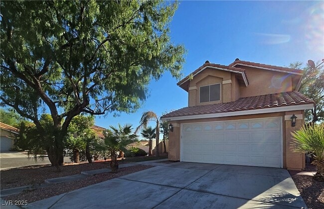 Foto del edificio - 8120 Sandy Creek Dr