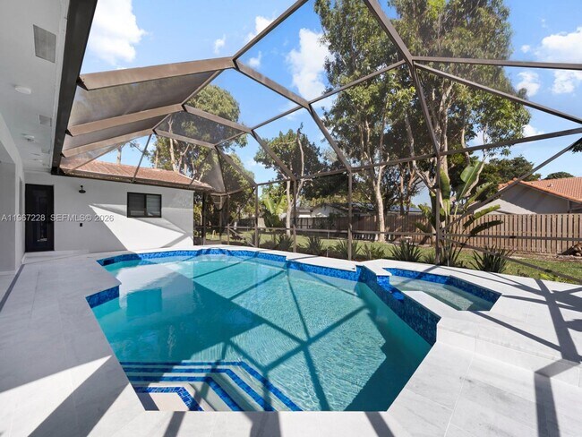 Foto del edificio - 2537 NW 116th Terrace