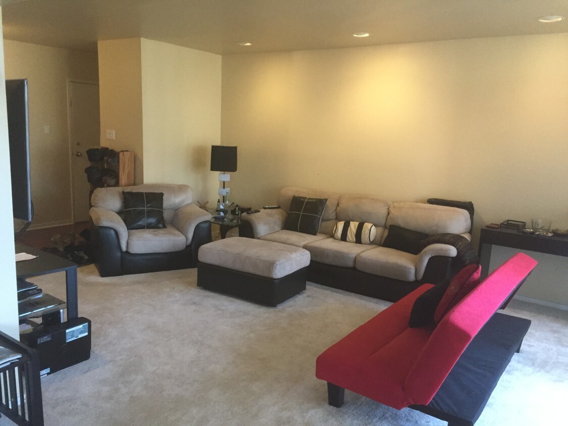 Furnished example - 1650 Parkcrest Cir
