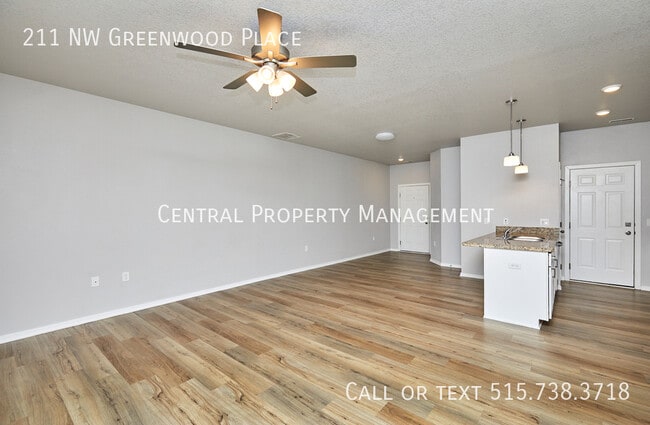 Building Photo - 211 NW Greenwood Pl