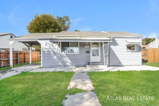 Building Photo - 217 S Xavier St