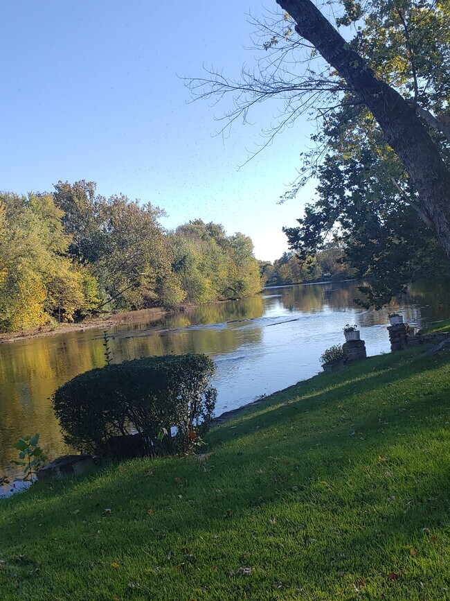 Vista al agua - 5685 Creekview Rd