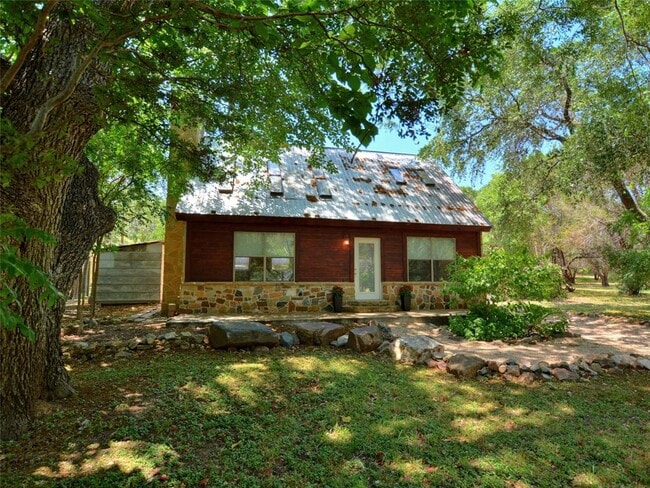 Building Photo - 302 Lago Verde Rd