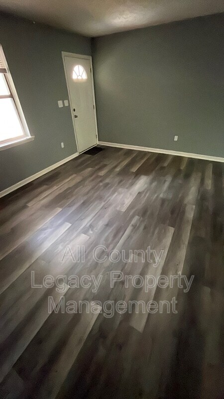 Foto del edificio - 243 Windy Hill Way