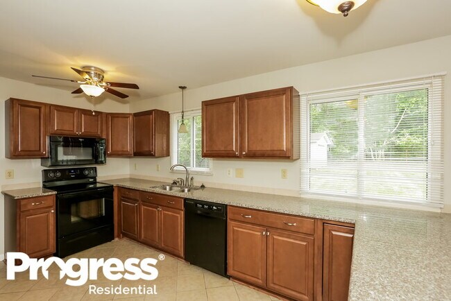 Foto del edificio - 7446 Ponders End Ln