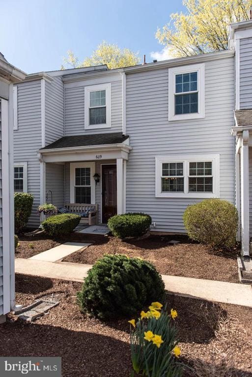 Building Photo - 609 Cambridge Ct