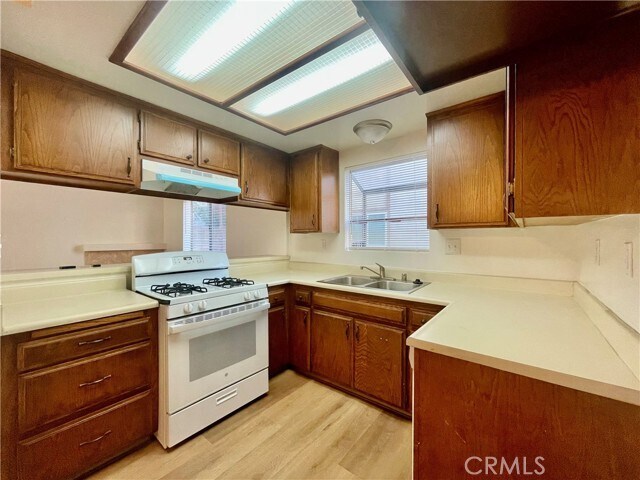 Foto del edificio - 1722 E G St