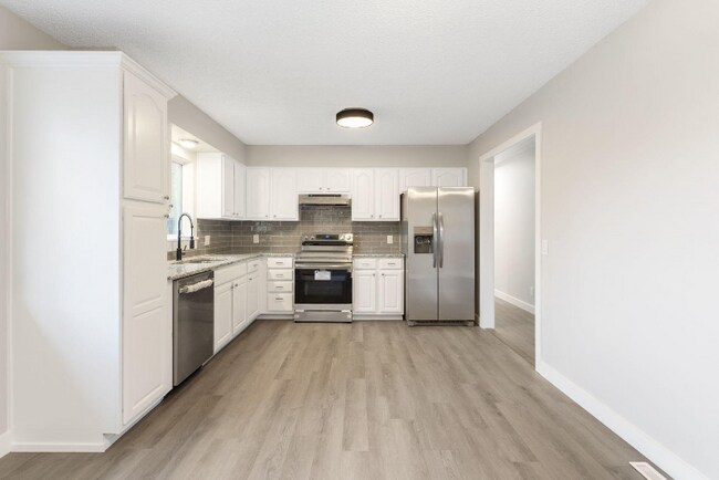 Building Photo - 145 S Allen Ave