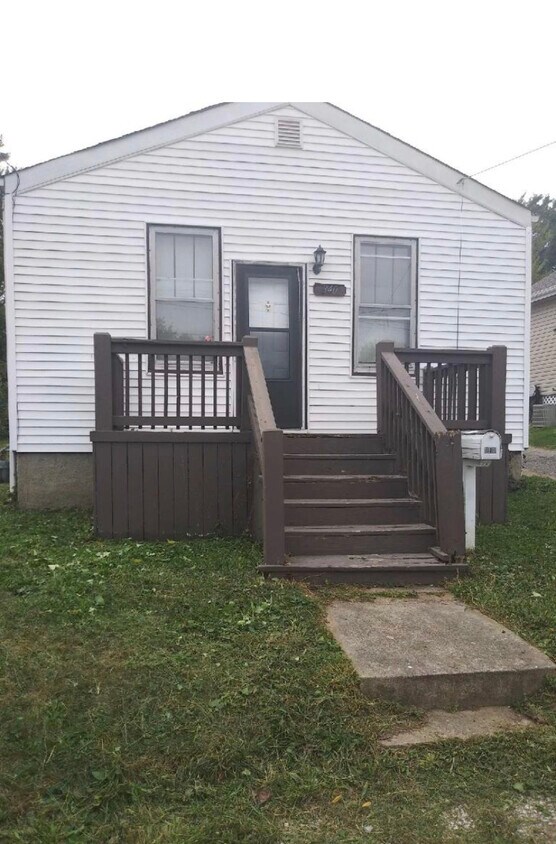Primary Photo - 340 Rauhut Ave
