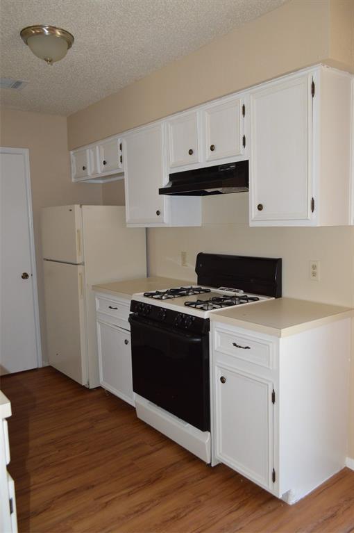 Foto del edificio - 619 Rollingway Dr