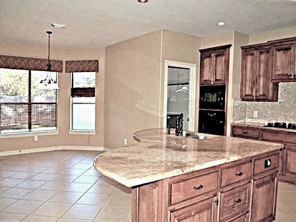 Foto del edificio - 325 Lancaster Ln