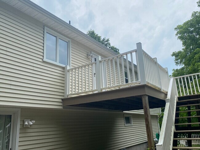 Building Photo - 161 Sleeping Giant Dr