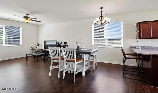 Foto del edificio - 3785 Thistledown Ct
