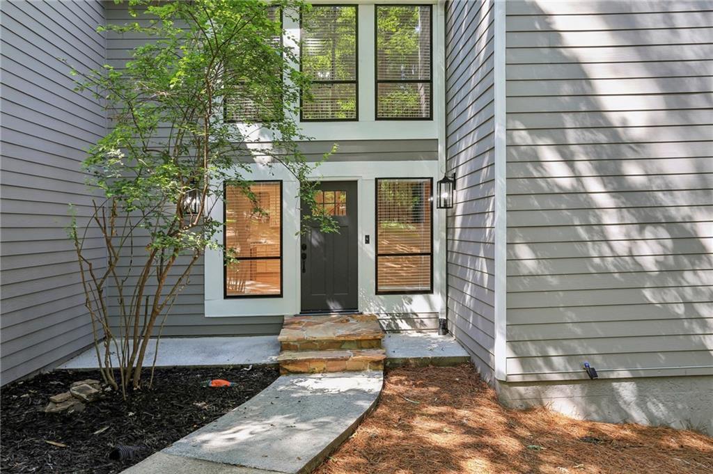 Primary Photo - 545 Woodman Pl