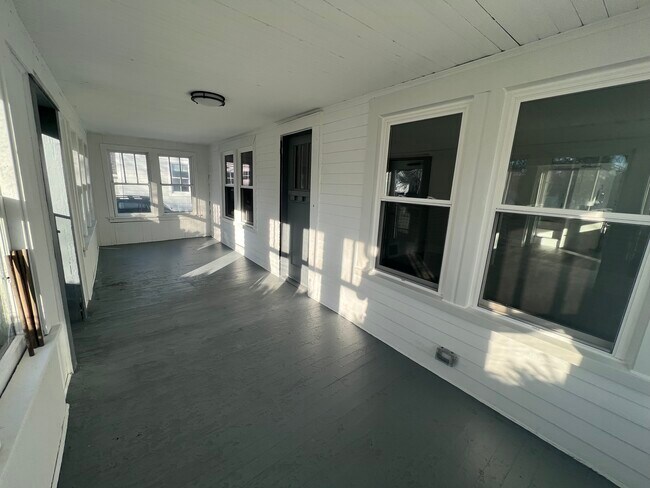 Foto del edificio - 721 Anderson Blvd