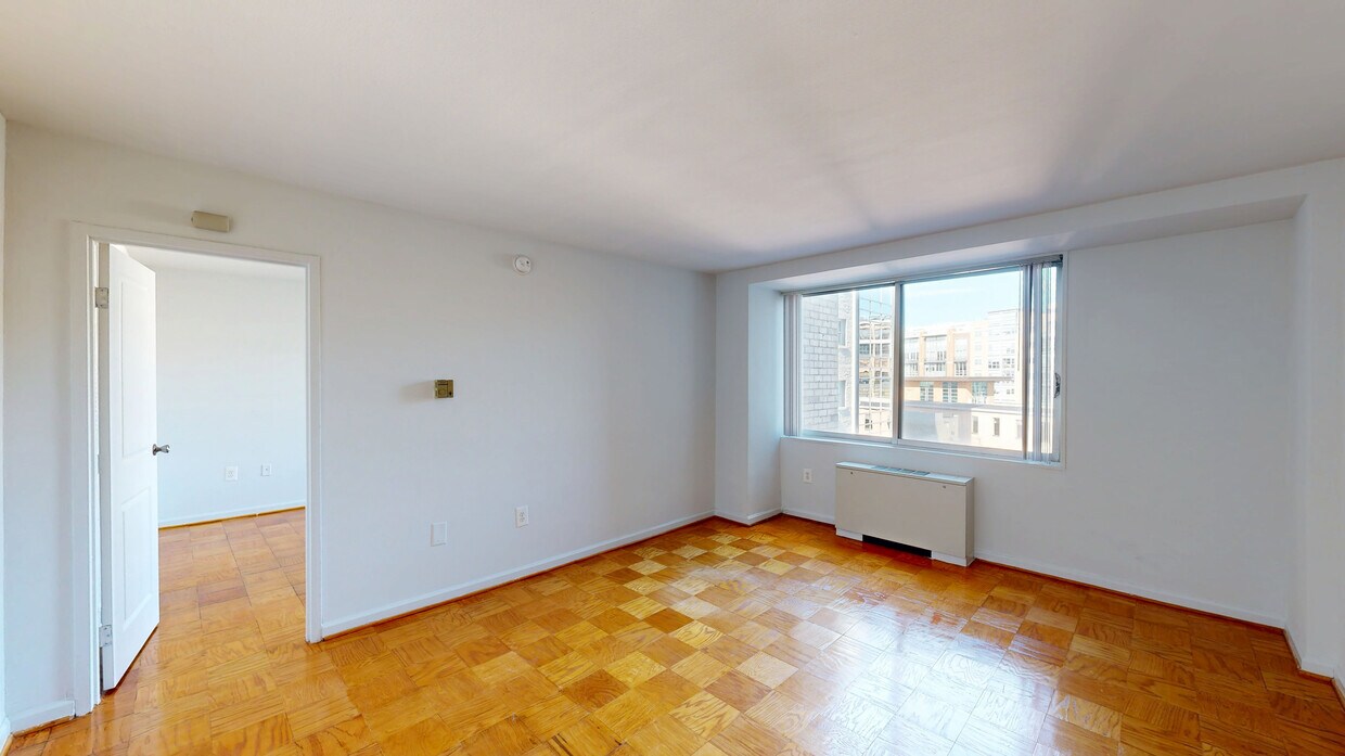 Photo - Newport West Apartments